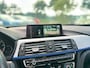BMW 3-Serie Touring 318i High Executive M Sport | Automaat | Panorama | Elek Trekhaak | Camera | Virtual | Stoelverwarming |