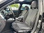 BMW 3-Serie Touring 318i High Executive M Sport | Automaat | Panorama | Elek Trekhaak | Camera | Virtual | Stoelverwarming |