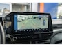 Ford Transit Custom 320 2.5 PHEV L2H1 Limited Black Platinum Dubbel Cabine | DEMO-DEAL | 360 camera | Leder | Cruise adaptief | Dubbele zijschuifdeur | Stoel/stuur/voorruit verwarming | Apple Carplay/Android Auto | 17 inch lichtmetalen velgen (Carbonised Grey) | 8-weg verstelbare bestuurdersstoel incl. lendensteun en verstelbare armsteunen | Achteruitrijcamera