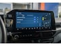 Ford Transit Custom 320 2.5 PHEV L2H1 Limited Black Platinum Dubbel Cabine | DEMO-DEAL | 360 camera | Leder | Cruise adaptief | Dubbele zijschuifdeur | Stoel/stuur/voorruit verwarming | Apple Carplay/Android Auto | 17 inch lichtmetalen velgen (Carbonised Grey) | 8-weg verstelbare bestuurdersstoel incl. lendensteun en verstelbare armsteunen | Achteruitrijcamera