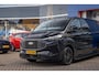 Ford Transit Custom 320 2.5 PHEV L2H1 Limited Black Platinum Dubbel Cabine | DEMO-DEAL | 360 camera | Leder | Cruise adaptief | Dubbele zijschuifdeur | Stoel/stuur/voorruit verwarming | Apple Carplay/Android Auto | 17 inch lichtmetalen velgen (Carbonised Grey) | 8-weg verstelbare bestuurdersstoel incl. lendensteun en verstelbare armsteunen | Achteruitrijcamera