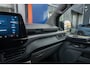 Ford Transit Custom 320 2.5 PHEV L2H1 Limited Black Platinum Dubbel Cabine | DEMO-DEAL | 360 camera | Leder | Cruise adaptief | Dubbele zijschuifdeur | Stoel/stuur/voorruit verwarming | Apple Carplay/Android Auto | 17 inch lichtmetalen velgen (Carbonised Grey) | 8-weg verstelbare bestuurdersstoel incl. lendensteun en verstelbare armsteunen | Achteruitrijcamera