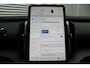 Volvo EX30 Cross Country P5 Long Range Plus Europa 69 kWh Elektrisch Verstelbare Voorstoelen | Harman/Kardon Premium Audio | Elektrische Achterklep | Keyless Entry | BLIS | 19-inch Velgen Cross Country | Getint Glas | Stuurverwarming | Stoelverwarming | Parkeersensoren Voor & Achter | Achteruitrijcamera | Adaptive Cruise Control | Pilot Assist | Apple Carplay | Android Auto | Interieurverlichting | Black Interieur |