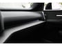 Volvo EX30 Cross Country P5 Long Range Plus Europa 69 kWh Elektrisch Verstelbare Voorstoelen | Harman/Kardon Premium Audio | Elektrische Achterklep | Keyless Entry | BLIS | 19-inch Velgen Cross Country | Getint Glas | Stuurverwarming | Stoelverwarming | Parkeersensoren Voor & Achter | Achteruitrijcamera | Adaptive Cruise Control | Pilot Assist | Apple Carplay | Android Auto | Interieurverlichting | Black Interieur |