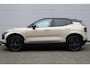 Volvo EX30 Cross Country P5 Long Range Plus Europa 69 kWh Elektrisch Verstelbare Voorstoelen | Harman/Kardon Premium Audio | Elektrische Achterklep | Keyless Entry | BLIS | 19-inch Velgen Cross Country | Getint Glas | Stuurverwarming | Stoelverwarming | Parkeersensoren Voor & Achter | Achteruitrijcamera | Adaptive Cruise Control | Pilot Assist | Apple Carplay | Android Auto | Interieurverlichting | Black Interieur |