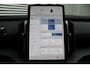Volvo EX30 Cross Country P5 Long Range Plus Europa 69 kWh Elektrisch Verstelbare Voorstoelen | Harman/Kardon Premium Audio | Elektrische Achterklep | Keyless Entry | BLIS | 19-inch Velgen Cross Country | Getint Glas | Stuurverwarming | Stoelverwarming | Parkeersensoren Voor & Achter | Achteruitrijcamera | Adaptive Cruise Control | Pilot Assist | Apple Carplay | Android Auto | Interieurverlichting | Black Interieur |