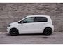 Volkswagen Up! 1.0 move up! * 5 DEURS * AIRCO * NL AUTO * APK 2027 *