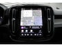 Volvo EC40 Single Motor Extended Range Ultra Europa 82 kWh | Visual Park Assist met 360° Camera | Harman/Kardon | Vast Panoramadak | Elektrisch Verstelbare Voorstoelen Met Geheugen | Connect Microtech/Nubuck Bekleding | BLIS | Adaptive Cruise Control | Stoelverwarming Voor- en Achter | Stuurverwarming | Pilot Assist | Elektrische Achterklep Met Sensorsturing | Keyless |