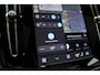 Volvo EC40 Single Motor Extended Range Ultra Europa 82 kWh | Visual Park Assist met 360° Camera | Harman/Kardon | Vast Panoramadak | Elektrisch Verstelbare Voorstoelen Met Geheugen | Connect Microtech/Nubuck Bekleding | BLIS | Adaptive Cruise Control | Stoelverwarming Voor- en Achter | Stuurverwarming | Pilot Assist | Elektrische Achterklep Met Sensorsturing | Keyless |