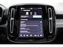 Volvo EC40 Single Motor Extended Range Ultra Europa 82 kWh | Visual Park Assist met 360° Camera | Harman/Kardon | Vast Panoramadak | Elektrisch Verstelbare Voorstoelen Met Geheugen | Connect Microtech/Nubuck Bekleding | BLIS | Adaptive Cruise Control | Stoelverwarming Voor- en Achter | Stuurverwarming | Pilot Assist | Elektrische Achterklep Met Sensorsturing | Keyless |