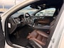 Volvo V60 2.0 T5 Inscription | Trekhaak | Harman Kardon Audio | DAB | Achteruitrijcamera | Parkeersensoren | Elektrische Achterklep | Lederen Bekleding | Stoelverwarming | Cruise Control | Navigatie | Apple Carplay | Android Auto