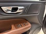 Volvo V60 2.0 T5 Inscription | Trekhaak | Harman Kardon Audio | DAB | Achteruitrijcamera | Parkeersensoren | Elektrische Achterklep | Lederen Bekleding | Stoelverwarming | Cruise Control | Navigatie | Apple Carplay | Android Auto