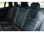 Volvo V60 T8 Plug-in hybrid AWD Ultra Dark | Panoramadak | Trekhaak | 360 graden camera | Head-up display | Verwarmbare voorstoelen, achterbank en stuurwiel | Premium audio by Harman Kardon