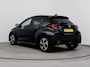 Toyota Yaris 1.5 Hybrid 115 Dynamic | Dodehoek detectie | Parkeersensoren voor/achter | Stoel-/stuurverwarming | Apple Carplay / Android Auto | Adaptive Cruise | Keyless | 16 inch