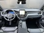 Volvo XC60 2.0 T6 Plug-in hybrid AWD Ultra Black Edition / Luchtvering/ Head up display/ 360 camera /Panorama dak / Trekhaak/ Harman & Kardon / Stoelverwarming /