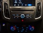 Ford Focus Wagon 1.5 ST-Line Trekhaak Xenon 100% Dealer onderhouden Mooi!