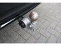 Volvo XC40 2.0 B4 Plus Dark | Trekhaak Semi-Elektrisch Inklapbaar | Elektrisch Verstelbare Stoelen Met Geheugen | Adaptieve Cruise Control | Pilot Assist | Google | Keyless | BLIS | Harman/Kardon | Stuurverwarming | Stoelverwarming | Parkeersensoren Voor & Achter incl. Achteruitrijcamera | 18-Inch Lichtmetalen Velgen |