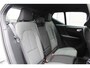 Volvo XC40 2.0 B4 Plus Dark | Trekhaak Semi-Elektrisch Inklapbaar | Elektrisch Verstelbare Stoelen Met Geheugen | Adaptieve Cruise Control | Pilot Assist | Google | Keyless | BLIS | Harman/Kardon | Stuurverwarming | Stoelverwarming | Parkeersensoren Voor & Achter incl. Achteruitrijcamera | 18-Inch Lichtmetalen Velgen |