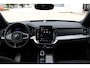 Volvo XC90 T8 Plug-in hybrid Ultra Dark Executive Edition | Bowers & Wilkins | Panoramadak | Luchtvering | Massagestoelen | Head-Up Display | Extra getint glas | 360 graden camera | Geventileerde voorstoelen | 22 inch. lichtmetalen velgen | Stoel-/ stuurwielverwarming | Verwarmde achterbank | Pilot assist