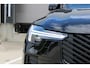 Volvo XC90 T8 Plug-in hybrid Ultra Dark Executive Edition | Bowers & Wilkins | Panoramadak | Luchtvering | Massagestoelen | Head-Up Display | Extra getint glas | 360 graden camera | Geventileerde voorstoelen | 22 inch. lichtmetalen velgen | Stoel-/ stuurwielverwarming | Verwarmde achterbank | Pilot assist