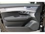 Volvo XC90 T8 Plug-in hybrid Ultra Dark Executive Edition | Bowers & Wilkins | Panoramadak | Luchtvering | Massagestoelen | Head-Up Display | Extra getint glas | 360 graden camera | Geventileerde voorstoelen | 22 inch. lichtmetalen velgen | Stoel-/ stuurwielverwarming | Verwarmde achterbank | Pilot assist