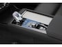 Volvo XC90 T8 Plug-in hybrid Ultra Dark Executive Edition | Bowers & Wilkins | Panoramadak | Luchtvering | Massagestoelen | Head-Up Display | Extra getint glas | 360 graden camera | Geventileerde voorstoelen | 22 inch. lichtmetalen velgen | Stoel-/ stuurwielverwarming | Verwarmde achterbank | Pilot assist