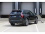 Volvo XC90 T8 Plug-in hybrid Ultra Dark Executive Edition | Bowers & Wilkins | Panoramadak | Luchtvering | Massagestoelen | Head-Up Display | Extra getint glas | 360 graden camera | Geventileerde voorstoelen | 22 inch. lichtmetalen velgen | Stoel-/ stuurwielverwarming | Verwarmde achterbank | Pilot assist