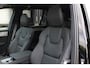 Volvo XC90 T8 Plug-in hybrid Ultra Dark Executive Edition | Bowers & Wilkins | Panoramadak | Luchtvering | Massagestoelen | Head-Up Display | Extra getint glas | 360 graden camera | Geventileerde voorstoelen | 22 inch. lichtmetalen velgen | Stoel-/ stuurwielverwarming | Verwarmde achterbank | Pilot assist