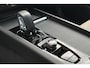 Volvo XC60 2.0 T6 Plug-in hybrid AWD Essential | Denim Blue metallic | Cardamom Nordico bekleding | 19 inch lichtmetalen velgen met all season banden | Adaptieve Cruise Control | Park Assist voor & achter met camera | Stoel- & stuurwielverwarming