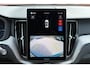 Volvo XC60 2.0 T6 Plug-in hybrid AWD Essential | Denim Blue metallic | Cardamom Nordico bekleding | 19 inch lichtmetalen velgen met all season banden | Adaptieve Cruise Control | Park Assist voor & achter met camera | Stoel- & stuurwielverwarming