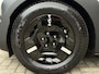Kia PV5 L2H1 Plus 51.5 kWh | incl. berkentriplex laadvloer | All-season banden | 297 km WLTP-actieradius | Snelladen van 10% tot 80% in 30 minuten | Stoel- en stuurverwarming | Achteruitrijcamera | Draadloos Apple/Android Carplay | Parkeersensoren voor- en achter | Navi