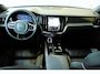 Volvo V60 T8 Plug-in hybrid AWD Plus Dark | 360° Parkeercamera | Semi-Electrische Wegklapbare Trekhaak | Stoelverwarming | Stuurwielverwarming | Google infotainment | Parkeersensoren voor + achter | Lederen bekleding