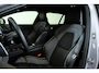 Volvo V60 T8 Plug-in hybrid AWD Plus Dark | 360° Parkeercamera | Semi-Electrische Wegklapbare Trekhaak | Stoelverwarming | Stuurwielverwarming | Google infotainment | Parkeersensoren voor + achter | Lederen bekleding