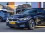 BMW 3-Serie 320i Executive Edition | Leder | Apple Carplay/Android Auto | LED | Parkeersensoren | Stoelverwarming | Sportstoelen | Keyless | Cruise control | Airco (automatisch) | Apple Carplay/Android Auto|telefoonintegratie premium | Cruise control