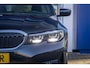 BMW 3-Serie 320i Executive Edition | Leder | Apple Carplay/Android Auto | LED | Parkeersensoren | Stoelverwarming | Sportstoelen | Keyless | Cruise control | Airco (automatisch) | Apple Carplay/Android Auto|telefoonintegratie premium | Cruise control