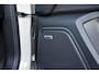 Porsche Macan 2.0 SportDesign Krijt Pano Luchtvering 18-weg NL-auto