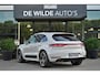 Porsche Macan 2.0 SportDesign Krijt Pano Luchtvering 18-weg NL-auto