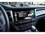 Porsche Macan 2.0 SportDesign Krijt Pano Luchtvering 18-weg NL-auto