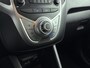 Hyundai ix20 1.4i i-MOTION | UNIEK! | 1ste EIGENAARS | ORIGINEEL | IN NIEUWSTAAT | ARMSTEUN | AIRCO | RADIO CD | BLUETOOTH | USB | AUX | ELEKTRISCHE RAMEN VOOR & ACHTER | PDC | BESCHERMENDE STOOTSTRIPS |