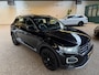 Volkswagen T-Roc 1.5 TSI Sport Business R | Pano | Camera | Keyless |