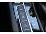 Volkswagen Passat Variant 1.4 TSI PHEV GTE Business 218 pk | Incl. 12 maanden Garantie | SoH 87% | 1e Eigenaar | Panorama dak | Stoelmassage | Wegklapbare trekhaak | Stoelverwarming | Achteruitrijcamera | Adaptive cruise | Apple CarPlay/Android Auto | Navigatie | Elektrische kofferbakklep | Draadloze telefoonlader | Keyless entry/start |