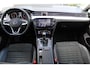 Volkswagen Passat Variant 1.4 TSI PHEV GTE Business 218 pk | Incl. 12 maanden Garantie | SoH 87% | 1e Eigenaar | Panorama dak | Stoelmassage | Wegklapbare trekhaak | Stoelverwarming | Achteruitrijcamera | Adaptive cruise | Apple CarPlay/Android Auto | Navigatie | Elektrische kofferbakklep | Draadloze telefoonlader | Keyless entry/start |