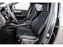 Volvo EX40 Single Motor Extended Range Ultra Europa Black Ed. | Long Range | Google | Harman Kardon Audio | Panoramadak | Getint Glas | Elektrische Stoelverstelling | Nubuck Bekleding | Adaptieve Cruise Control | Dodehoekdetectie | Zitverlenging | Stoel-/Stuurverwarming | Elek. Achterklep | Keyless | Memory | 20" inch Lichtmetalen Velgen