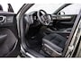 Volvo EX40 Single Motor Extended Range Ultra Europa Black Ed. | Long Range | Google | Harman Kardon Audio | Panoramadak | Getint Glas | Elektrische Stoelverstelling | Nubuck Bekleding | Adaptieve Cruise Control | Dodehoekdetectie | Zitverlenging | Stoel-/Stuurverwarming | Elek. Achterklep | Keyless | Memory | 20" inch Lichtmetalen Velgen