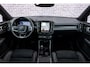 Volvo EX40 Single Motor Extended Range Ultra Europa Black Ed. | Long Range | Google | Harman Kardon Audio | Panoramadak | Getint Glas | Elektrische Stoelverstelling | Nubuck Bekleding | Adaptieve Cruise Control | Dodehoekdetectie | Zitverlenging | Stoel-/Stuurverwarming | Elek. Achterklep | Keyless | Memory | 20" inch Lichtmetalen Velgen