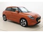 Suzuki Swift 1.2 Style Smart Hybrid 83pk | Automaat | Navigatie | Climate Control | Cruise Control Adaptief | Camera | Stoelverwarming | Draadloos Apple Carplay - Android Auto