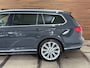 Volkswagen Passat Variant 2.0 TSI R-line Executive Business | VOL! | PANO | IQ.LIGHT | Dynaudio| Virtual | Leder | HuD | Trekhaak