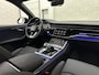 Audi Q8 60e Competition 490pk | 4WS | Massage | Carbon | Ventilatie | Valcona Leder+ Pakket | B&O Sound | 23'' | Alcantara hemel | Head-Up | Soft-Close | Panorama | 2x Memory | Trekhaak | Keyless-Entry | Luchtvering | Nieuw | Fabrieksgarantie.