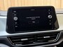 Volkswagen T-Roc 1.0 TSI Life 75 Edition Apple CarPlay/Android Auto | Achteruitrijcamera | Adaptieve cruise control | Climate control | Lichtmetalen sportvelgen | Parkeersensoren voor en achter