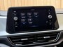 Volkswagen T-Roc 1.0 TSI Life 75 Edition Apple CarPlay/Android Auto | Achteruitrijcamera | Adaptieve cruise control | Climate control | Lichtmetalen sportvelgen | Parkeersensoren voor en achter
